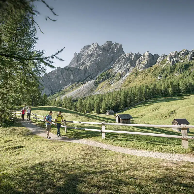 Wandern im Sommer in Sexten